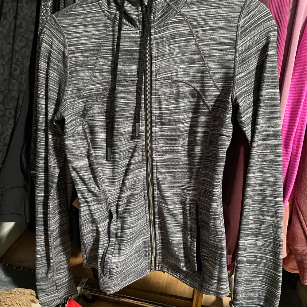 lululemon Define Gray Striped Zip Hoodie Jacket & Free Tote - Picture 3 of 6